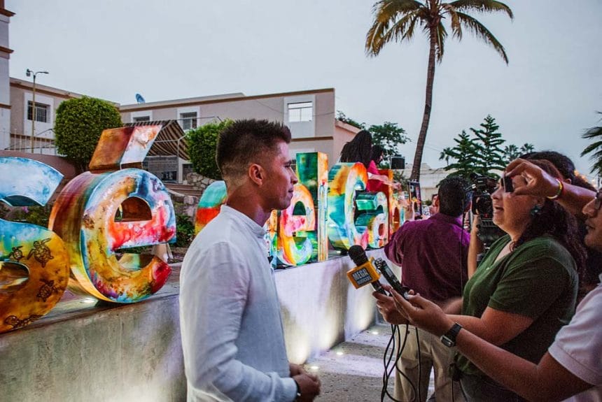 Unveiling the sculptural letters of “San José del Cabo” by Ivan ...